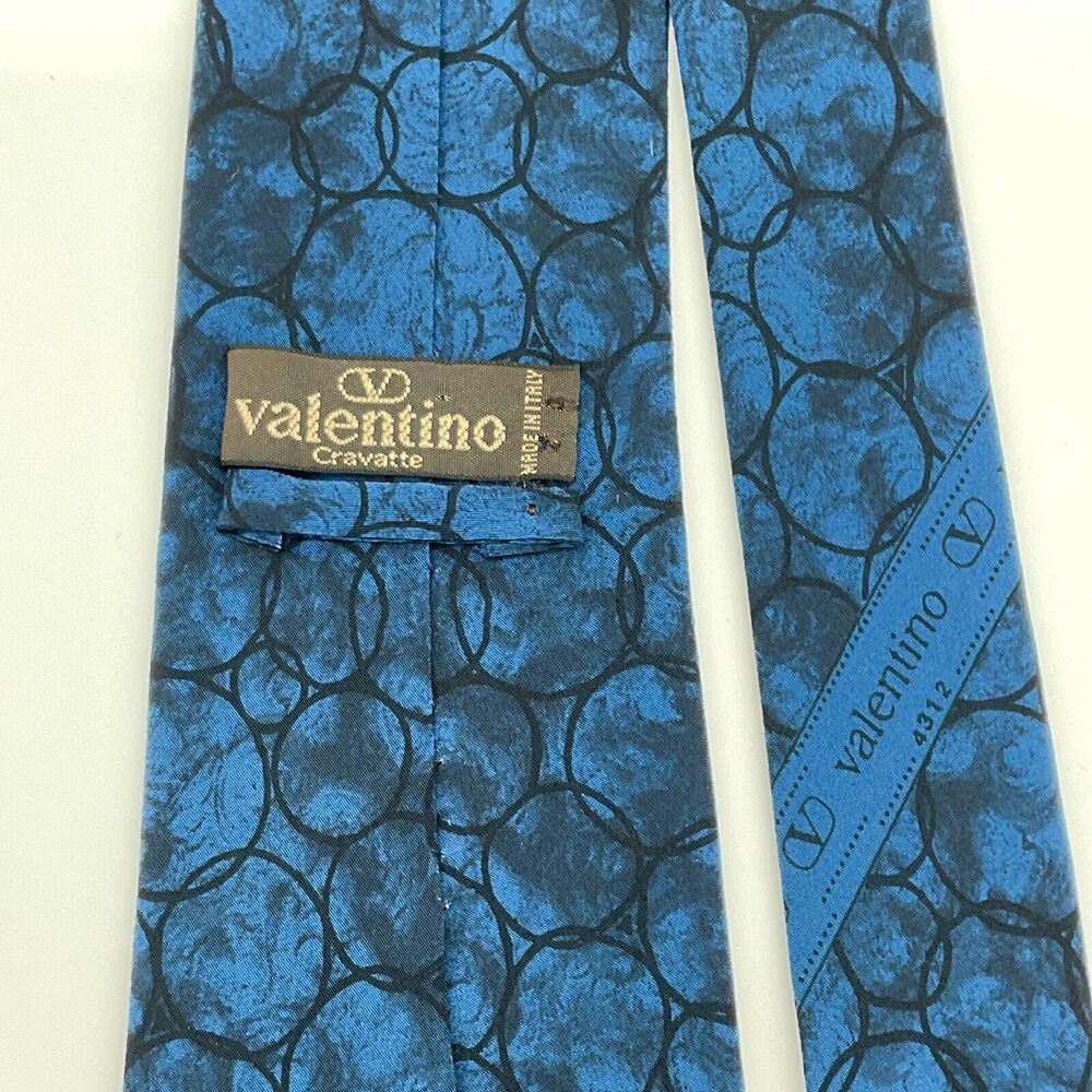 Valentino Cravatte Neck Tie Mens Blue Black Patterned Silk Made in Italy